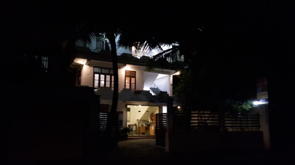 Holiday Inn Unawatuna Exteriér fotografie
