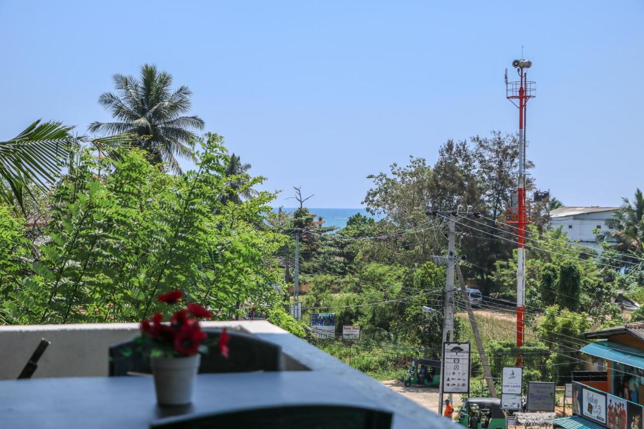 Holiday Inn Unawatuna Exteriér fotografie